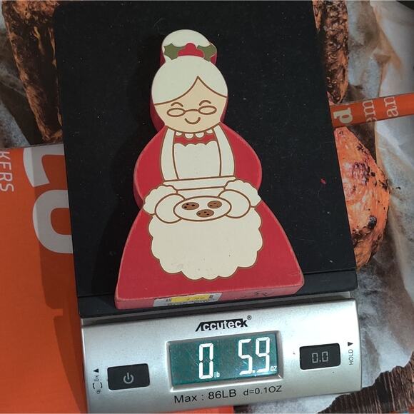 Mrs. Claus Bakery Gingerbread Cookie Plate Wood Tiered Tray Tabletop Decor - Picture 9 of 10